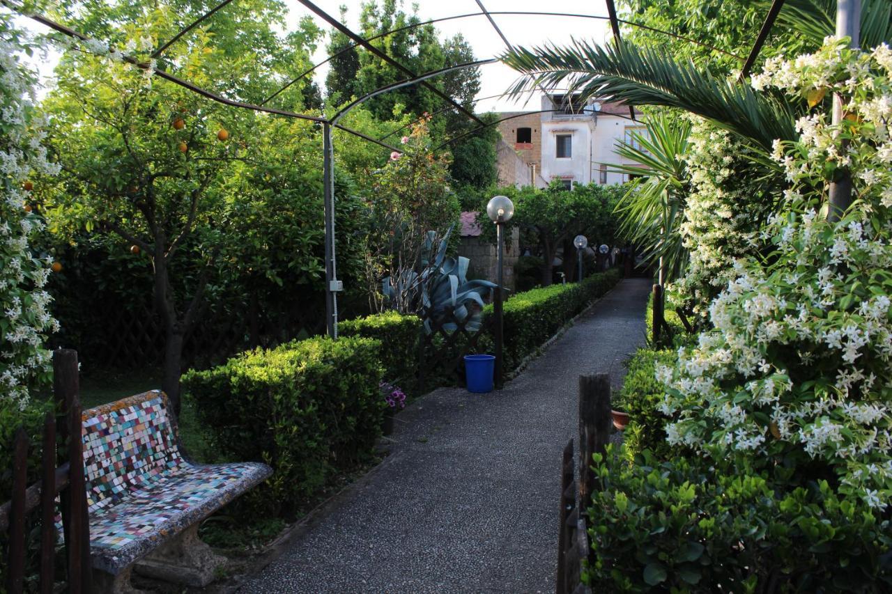 Il Giardino Degli Agrumi Vila Caserta Exterior foto