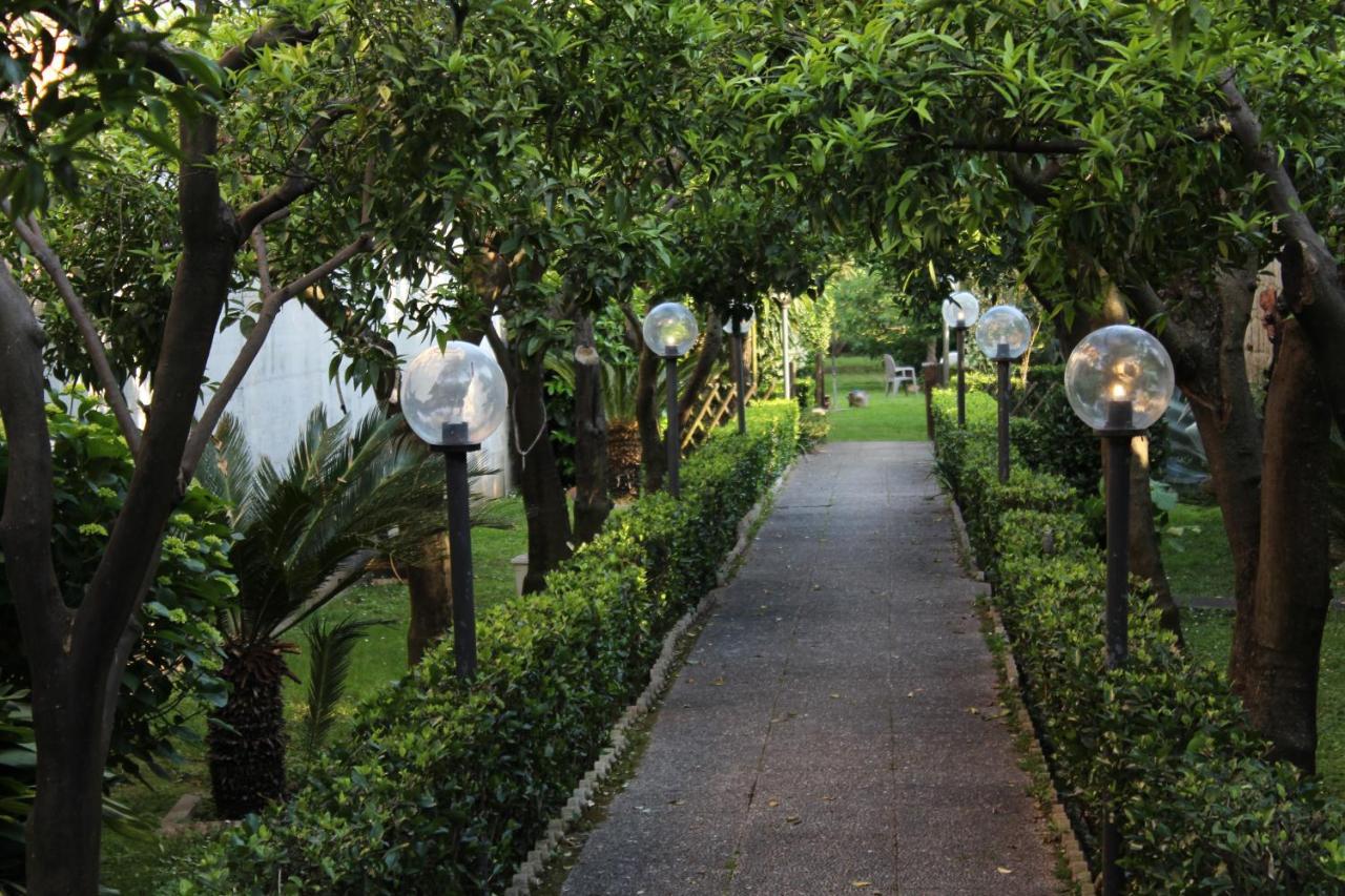 Il Giardino Degli Agrumi Vila Caserta Exterior foto