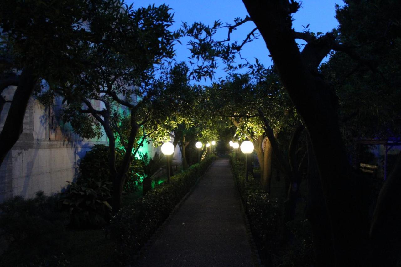 Il Giardino Degli Agrumi Vila Caserta Exterior foto