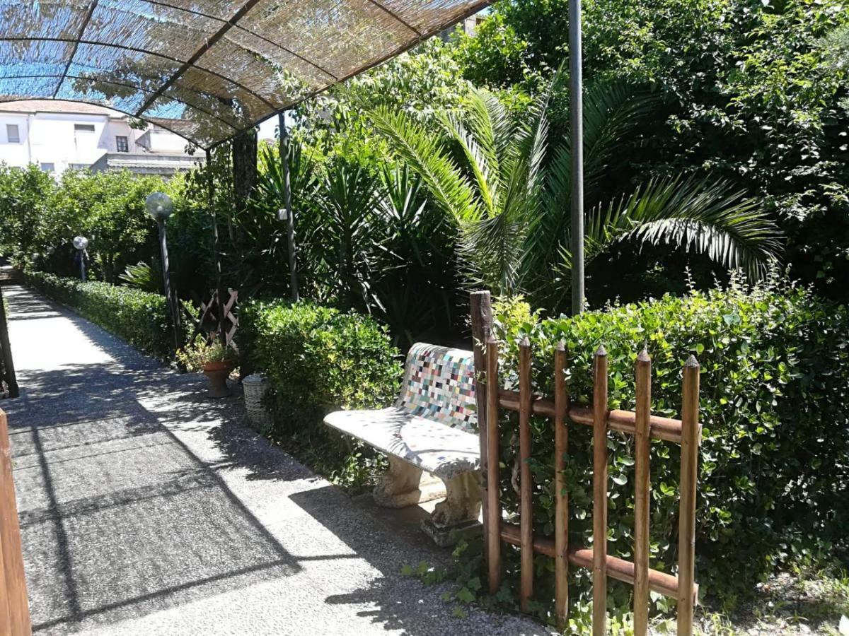 Il Giardino Degli Agrumi Vila Caserta Exterior foto